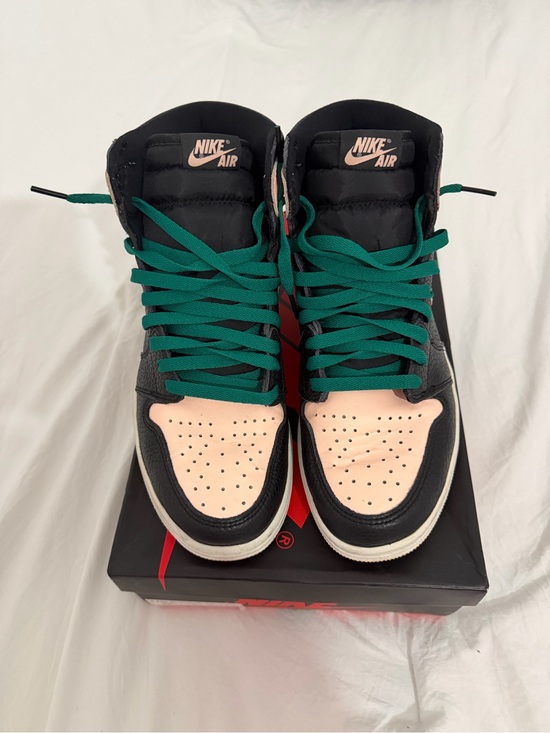 Nike Air Jordan 1 High Crimson